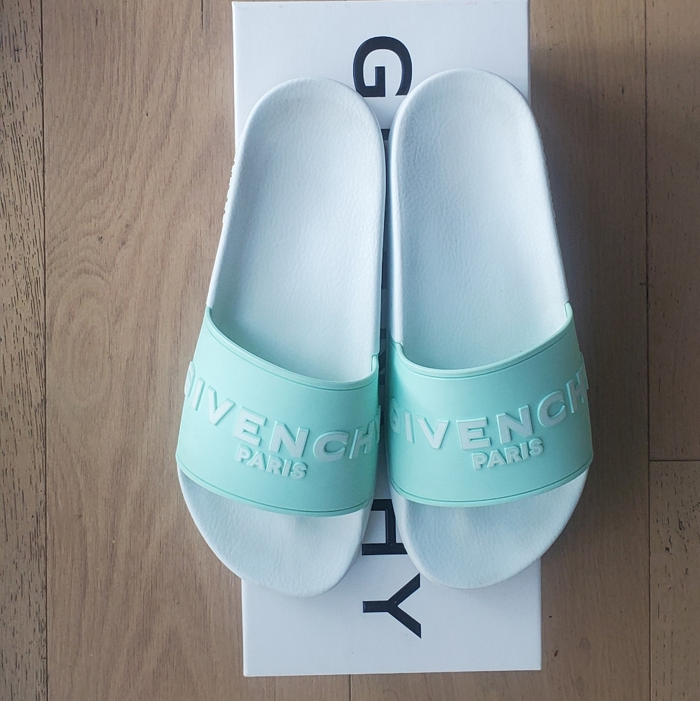 Givenchy pool slides